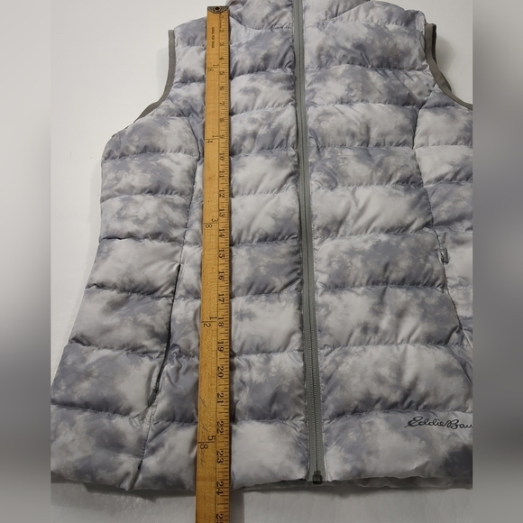 Eddie Bauer Puffer Vest Womens Medium White/Gray EB650 Zip Up - Picture 8 of 8